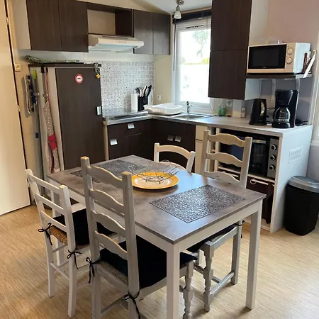 Campsite Mobil 200m De La Hyeres