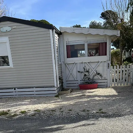 Campsite Mobil 200m De La Hyeres